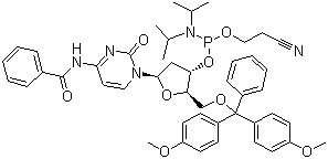 5’-O-(4,4’-二甲氧基三苯基)-N4-苯甲酰基-2’-脱氧胞苷-3’-(2-氰乙基-N,N-二异丙基)亚磷酰胺结构式_102212-98-6结构式